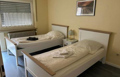 Ferienwohnung mit 4 Betten - Balkon - Küche - Foto 7