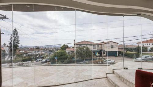 The Wave House! Custom Gem with Panoramic Views, Fire Pit, BBQ, Pool Table - Foto 4