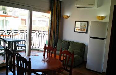 Apartamentos Leonor Carihuela - Photo 7