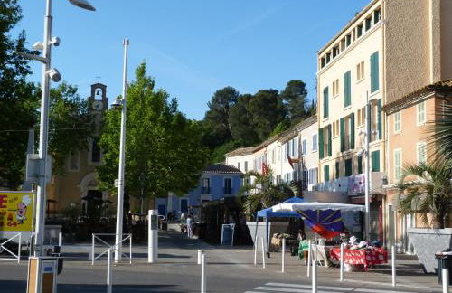 Au centre du Pradet et à 15 mn à pied des plages - Foto 31