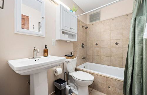 Poolside Palisade - A Fun Family Retreat for 6 - Foto 27