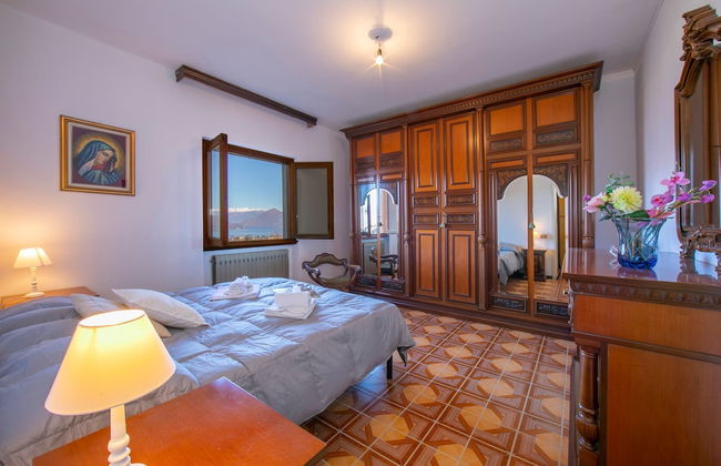 Oasi di Castelveccana Apt Pool and View - Photo 21