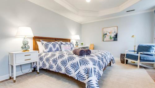 Stylish New 3BR 2.5BA Fire Pit Fence yard - Foto 4