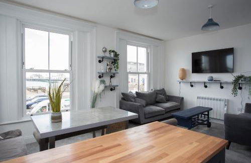 Lovely 3-Bedroom Apartment with Stunning Sea Views - Foto 12