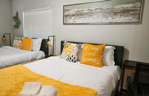 Relaxing Cozy Back House with Backyard - Foto 25