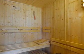 Plage700m, Maison d'hôte très calme,écrin de verdure, Sauna, Borne élect, Bord GR34 - Foto 15