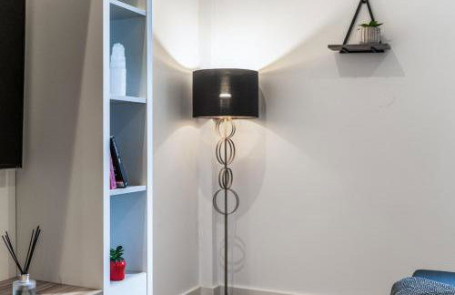 Leeds Elegant Central Flat - Sleeps 8 - View City Centre - Foto 36