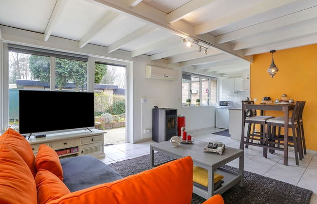 Bright Holiday Home in Lanaken near Lake with Garden - Foto 14