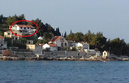 Apartments by the sea Prvic Luka, Prvic - 13845 - Foto 1