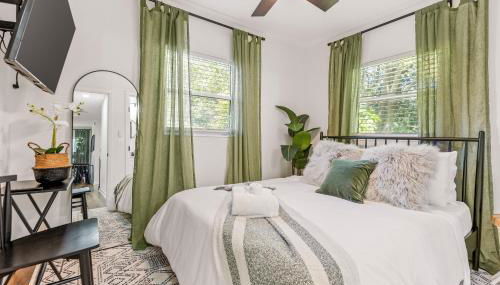 Midtown CharmMinutes to Downtown, FSU, FAMU - Foto 2