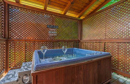 Escape to the Smokies- Pool, hot tub, cozy cabin, Pigeon Forge - Foto 9