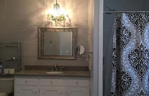 Historic Cottage Rental near Bentsen-Rio Grande Valley State Park in Mission, Texas - Photo 16