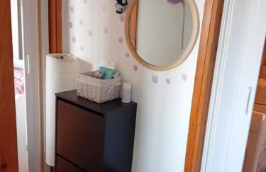 Plesivica Hillside Holiday Home With Hot -tub - Foto 42