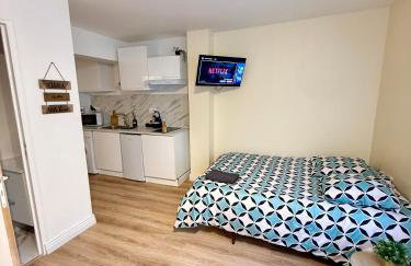 Studio Coconia RDC - Proche Centre & Gare - WiFi - Foto 3