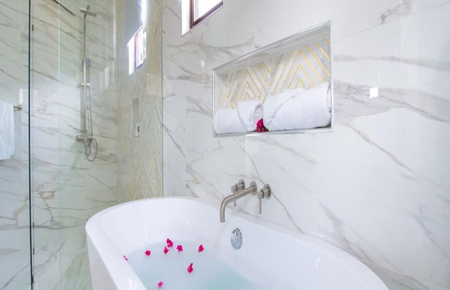 Villa 99 - 3 Bed w Private Pool - Photo 23