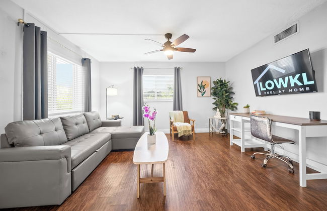 The Victor Apartments By Lowkl - Photo 31