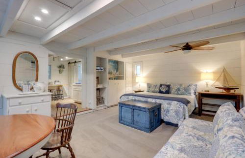 Nantucket Cottage with Fishing Dock and Sunsets - Foto 1