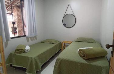 Casa Flôr, hospedagem com 3 quartos para até 8 pessoas em Samambaia Norte - Foto 9