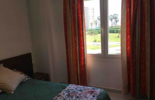 Apartamento segunda línea de playa con piscina - Photo 19