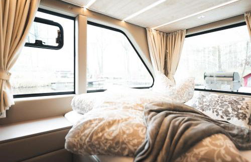 Deine schwimmende Auszeit auf dem Wasser -Festlieger Hausboot Tobago - Foto 15