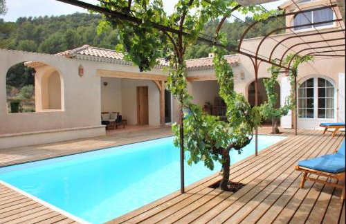 Mas Provençal 8 pers climatisé, 3 chambres avec salles de bains, piscine privée - Foto 22