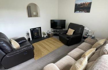 Self Catering house with lovely sea views, 44 Back - Foto 3