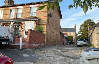 2 bedroom Hidden Gem in Stamford with parking - Foto 46