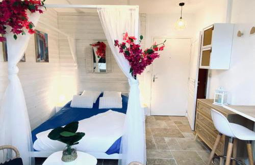 Bienvenue à Santorin - Caen centre - Photo 1