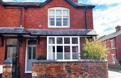 Shrewsbury Townhouse - Free Parking - Photo 5