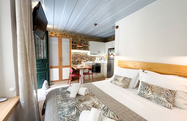 Kukuvayia s Nest-centre Old Town Corfu - Photo 1