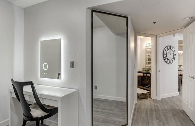 Executive 2 Bdrm Condo in the Heart of Biltmore! - Foto 30