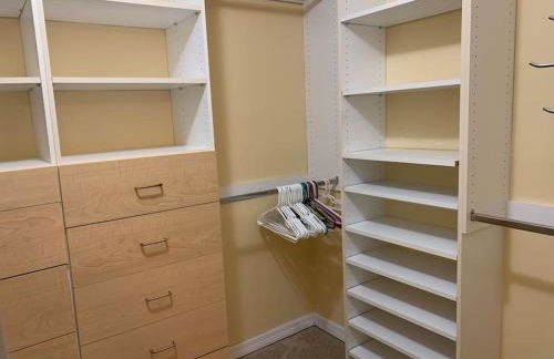 Lakefront Home Where You Can Retreat and Relax - Foto 17