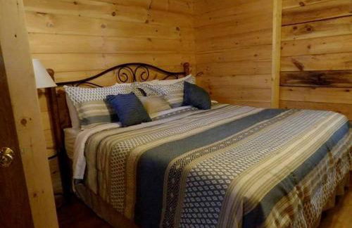 Spacious Cabin Rental with a Hot Tub near the Gauley River in West Virginia - Foto 6
