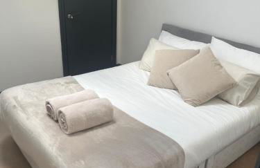 2 Bedroom City Centre Penthouse Loft Apartment - Foto 14