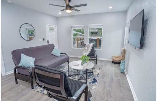 Newly Remodeled 4BR 2BA Near Amazing Downtown - Foto 10