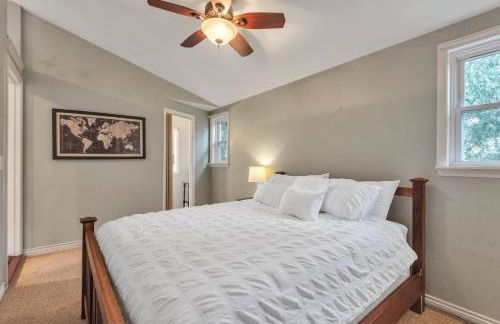 Amazing Lakefront Retreat On Long Lake! 2 Bedroom Home by RedAwning - Foto 62