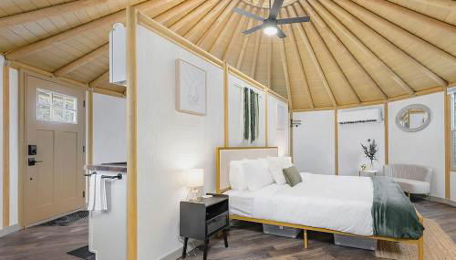 Ophelia Luxury Yurt-Cabin - Canyon Lake - Hot Tub - Foto 5