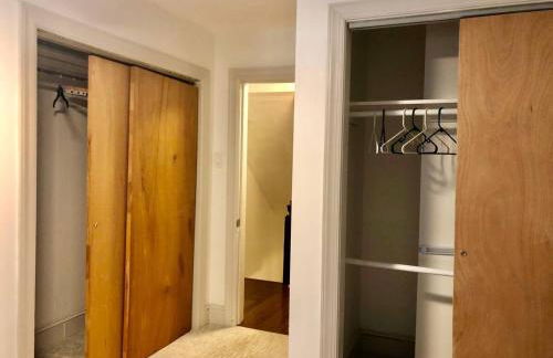 Fantastic updated apartment with parking - Foto 30