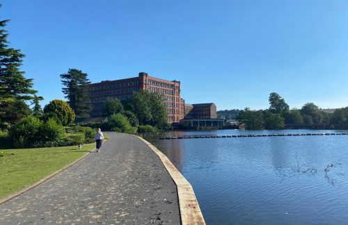 Fabulous 2 bed Historic Ground floor apartment Belper with free car parking next to property - Foto 55