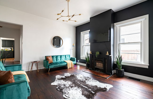 Prime Location Top Rated Clean Parking Free - Foto 9