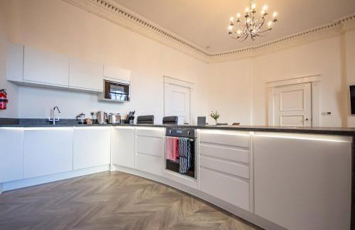 Luxury 1 bedroom ground floor apartment - Foto 5