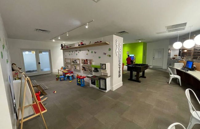 Cozy Hotel With Super Location Near Disney - Foto 14