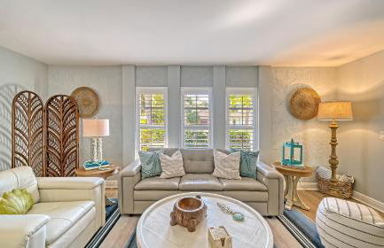 Casa Del Mar - Pet Friendly House on Siesta Key w/ Outdoor Patio & Private Screened-In Heated Pool! - Foto 11