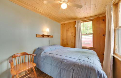 Dock and Beach Access Lake Huron Cabin 11 - Foto 12