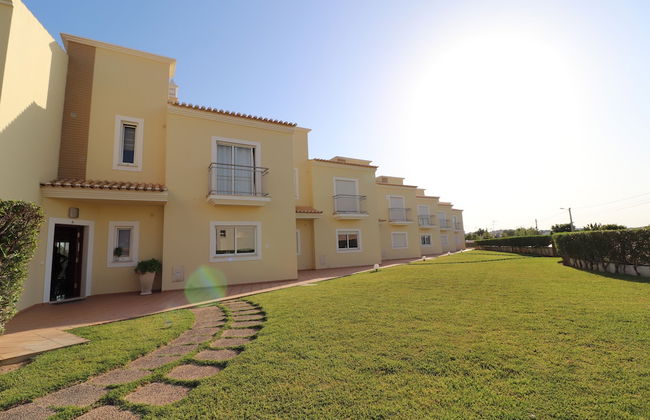 3-bed Townhouse With Pool in Albufeira Balaia - Foto 45