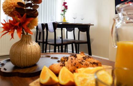 Near Uni and Hospital - Long Stays - Fast Wi-Fi - 15 Mins to City - Foto 26