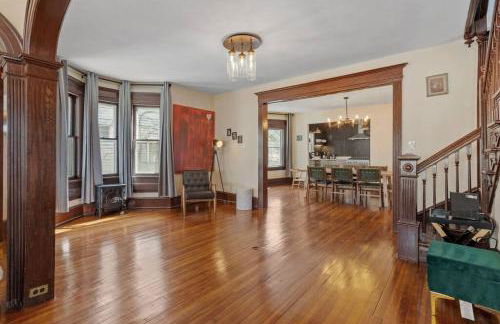 AC 9 BR 4BA Victorian Manor - 1 Block to Beach - Foto 32