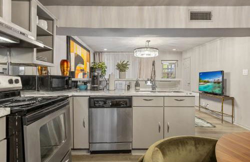 Modern Dallas 2BR Patio, Pool & Secure Parking - Foto 12