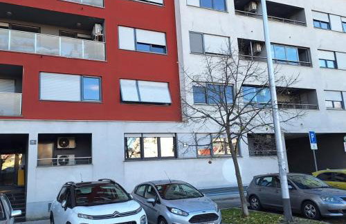 Apartman Lory, Zagreb, Downtown, with own parking in the garage - Photo 49