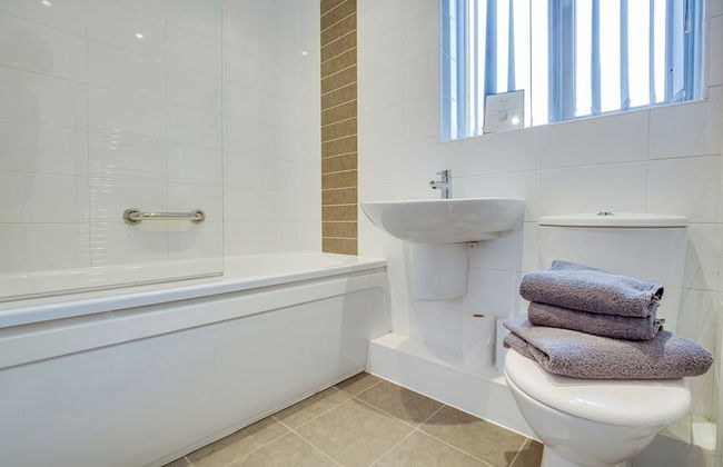 Doncaster 1st floor Apartment - Photo 35